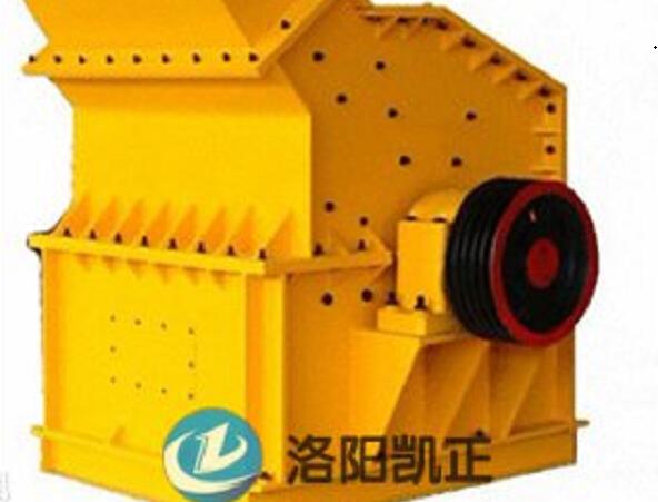 畜禽糞便粉碎機(jī)設(shè)備提升，有機(jī)肥粉碎機(jī)滿足需求